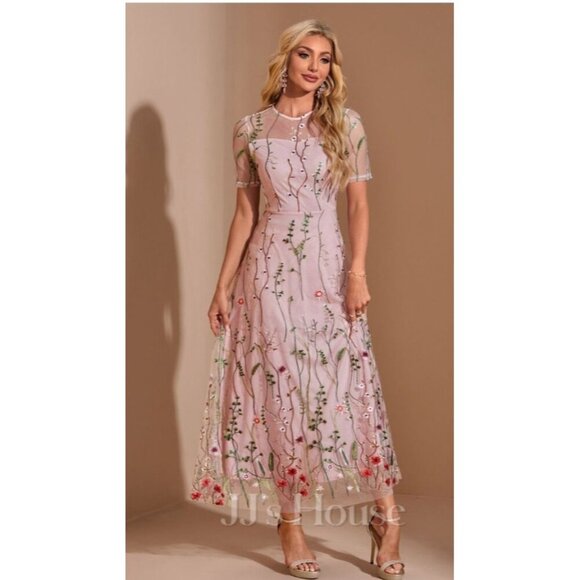 Sold - Picture 1 of 13